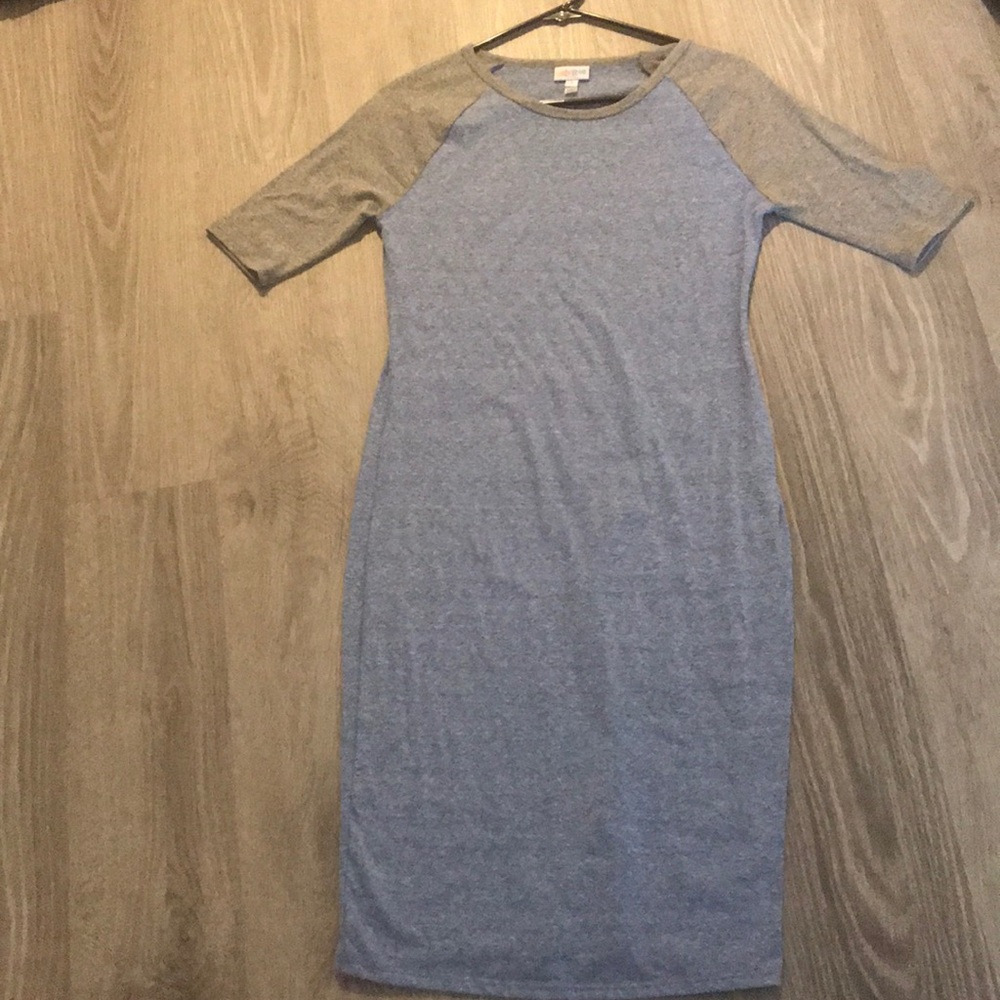 LuLaRoe Heathered Julia Size Small